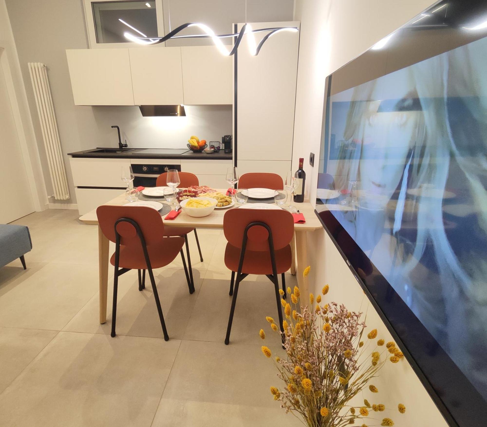 Jasmine Malpensa & Busto Center Lägenhet Busto Arsizio Exteriör bild